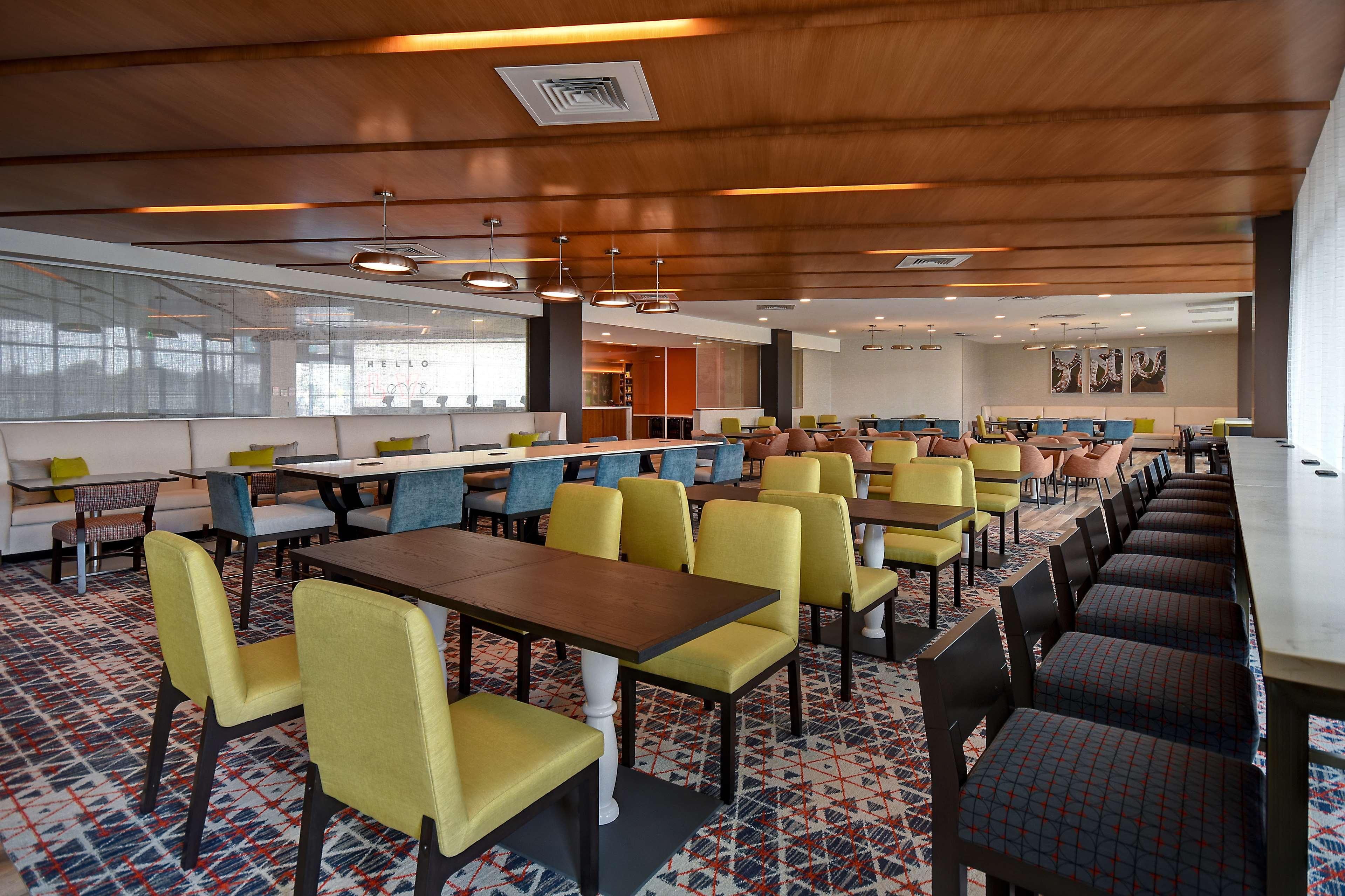 Hampton Inn & Suites Las Vegas Convention Center - No Resort Fee Eksteriør bilde