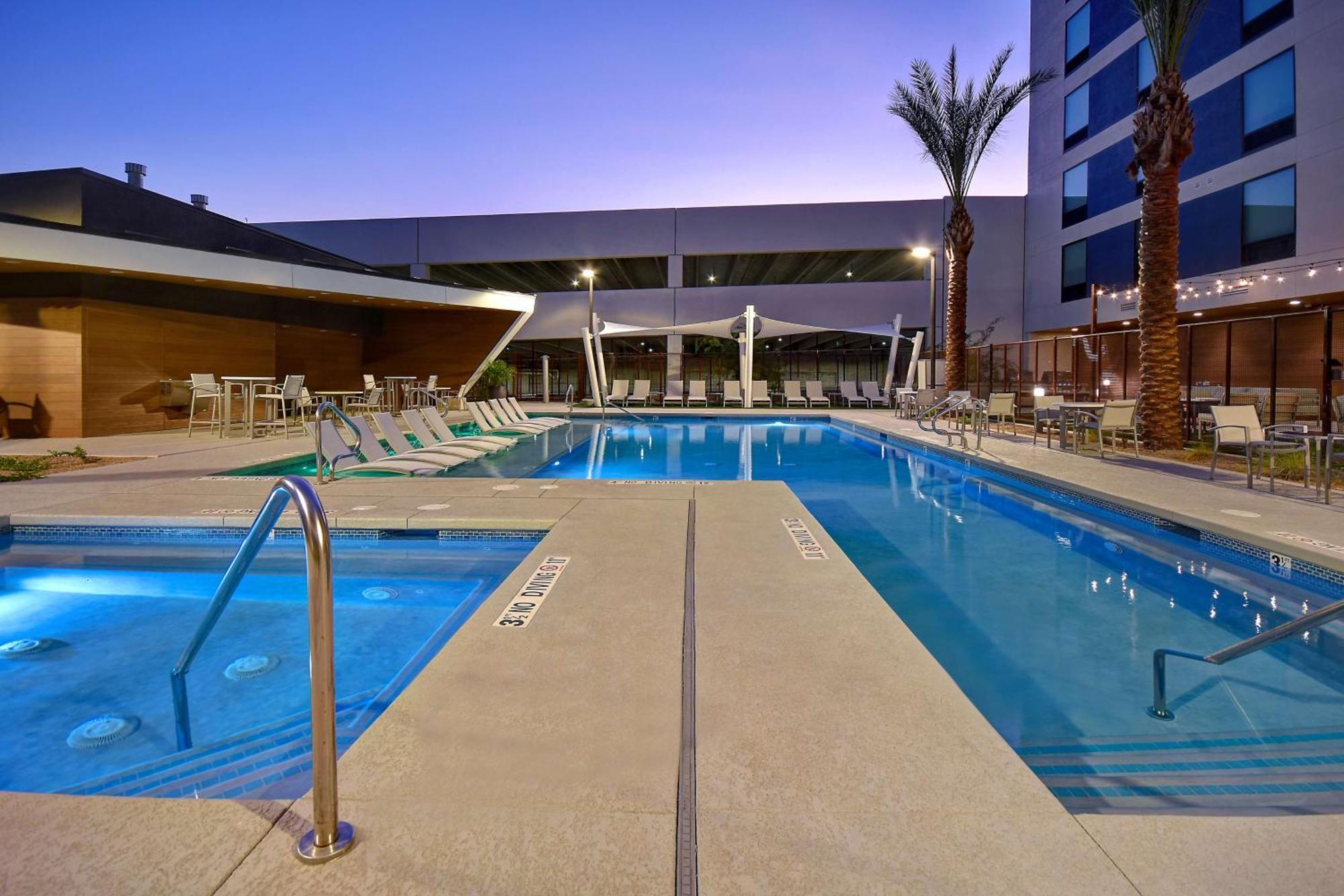 Hampton Inn & Suites Las Vegas Convention Center - No Resort Fee Eksteriør bilde